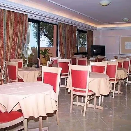 فندق Florena 2*