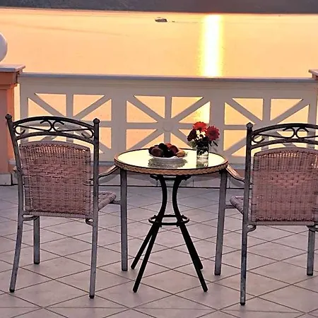 Florena Hotel 2*